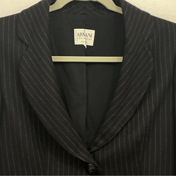 Armani Collezioni Womens Blazer Size 8 Pinstripe 1-Button Wool Blend Bow Back - Picture 2 of 9